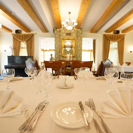 Hotel Theresa