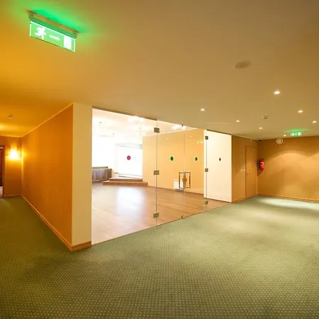 Theresa Hotel 2*