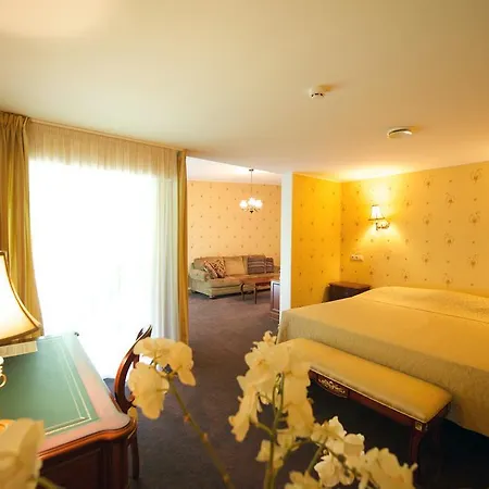 Hotel Theresa